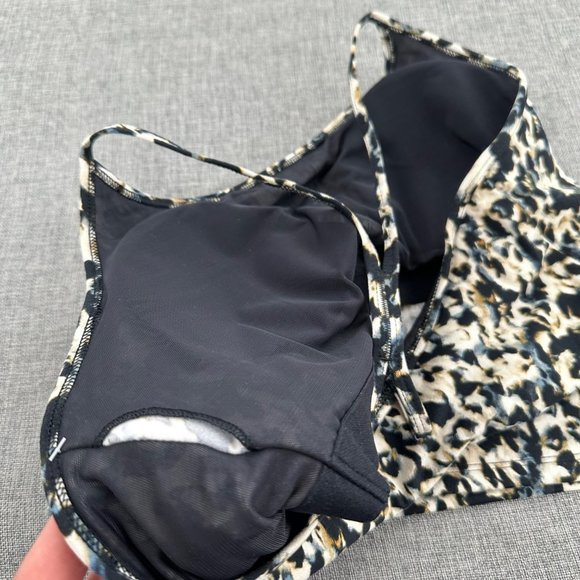 CORE IO Brand‎ New Sport Bra Crop Top Leopard Removable Pads Medium - Picture 8 of 11